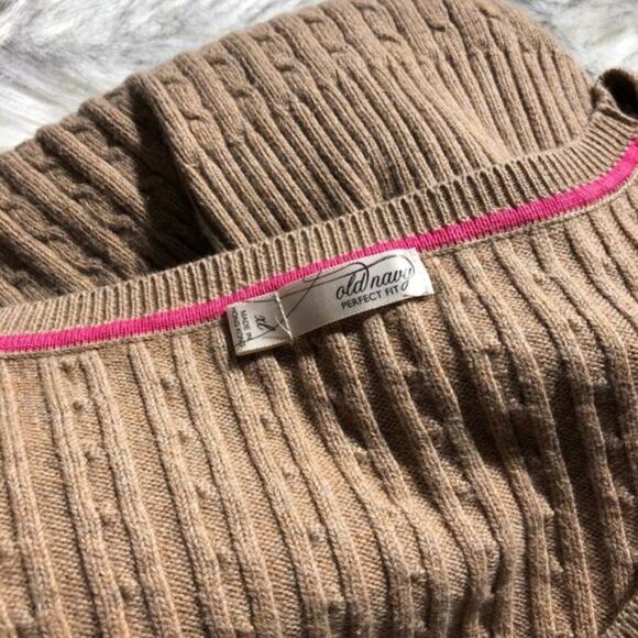 Old Navy Twilightcore tan perfect fit chunky knit sweater - Picture 5 of 7